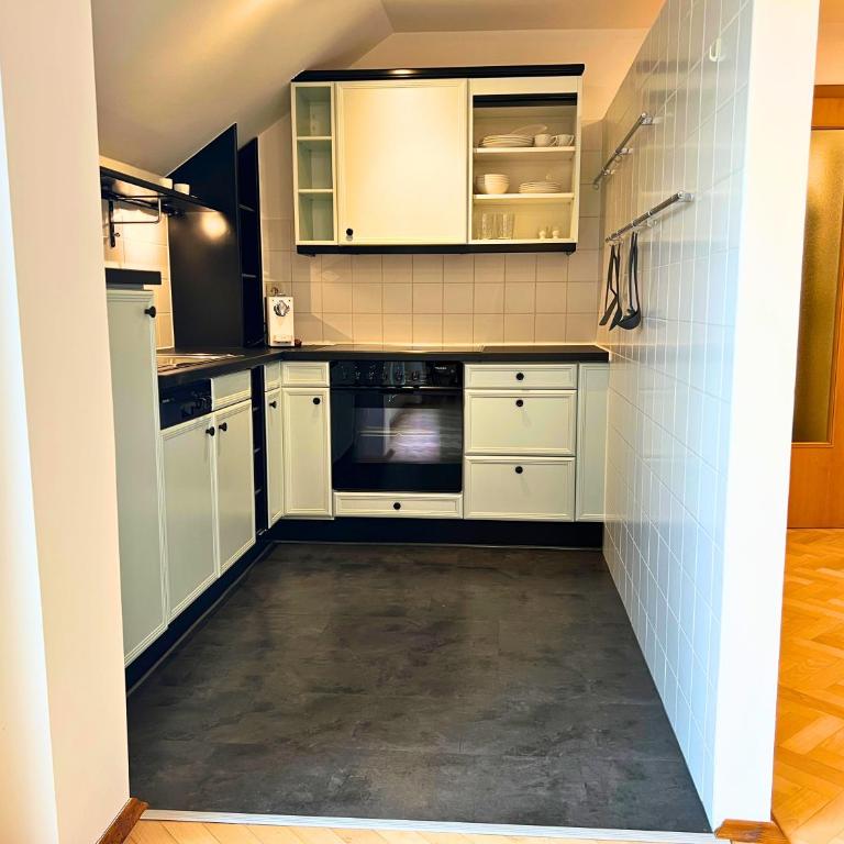Leoben City Apartments - Premium Apartments 24 7 - Monolocale con Terrazza - 9