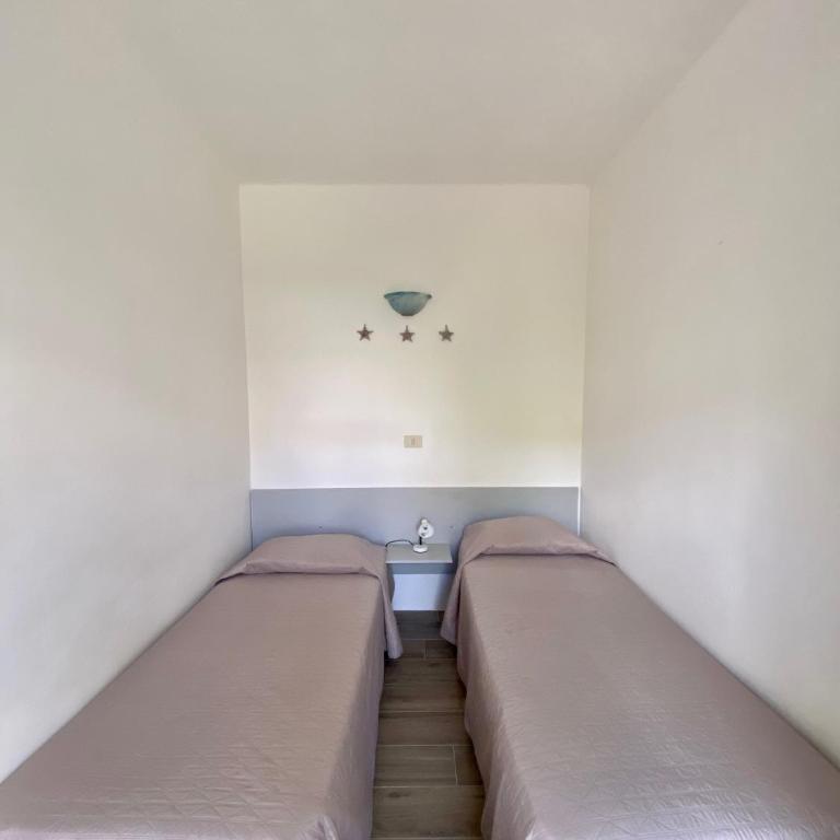 Bed & Breakfast Alex - Camera Quadrupla con Balcone - 2