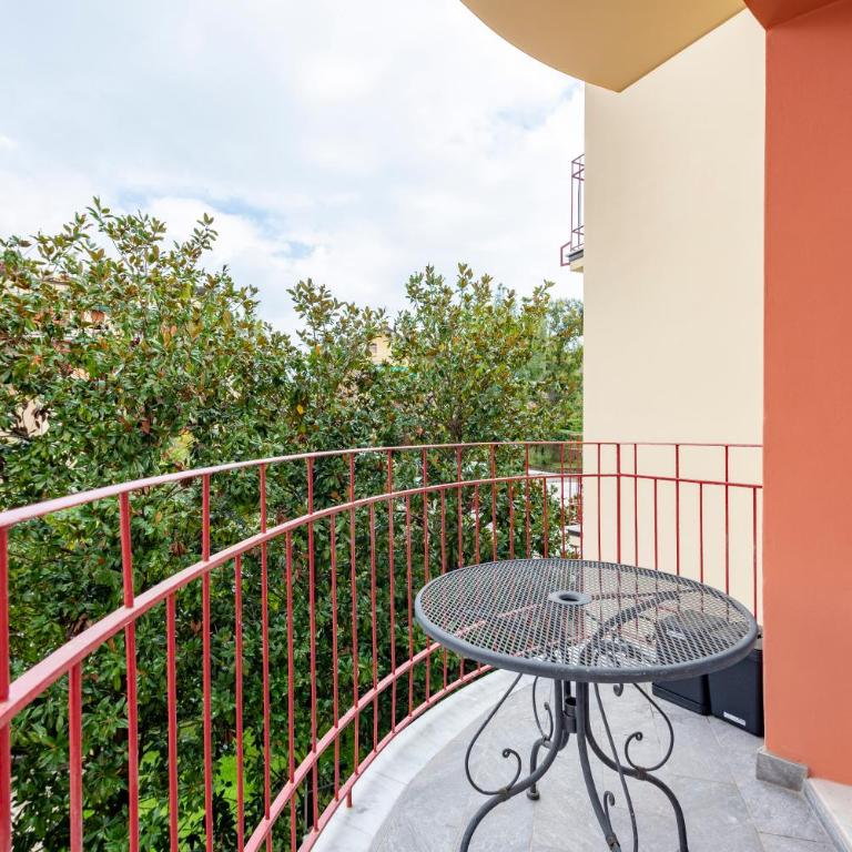 JOIVY Blissful Flat for 6, Close To The Beach - Appartamento con 2 Camere da Letto - 15