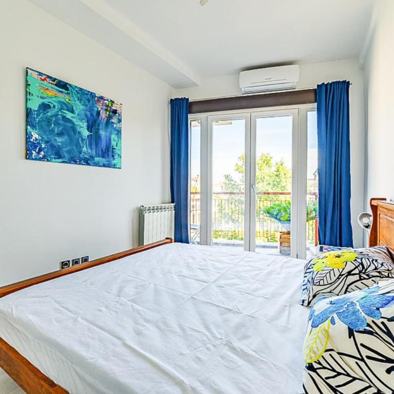 Le Garibaldi - Appart 3 chambres clim avec balcon - Apartment - 13