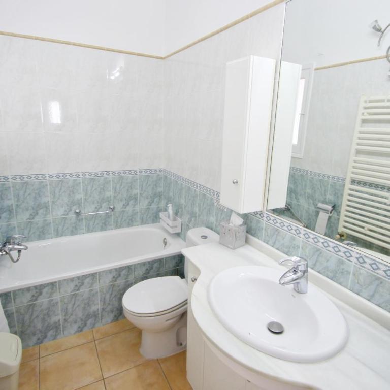 Golondrina - panoramic hillside holiday house in Moraira - Two-Bedroom Villa - 29