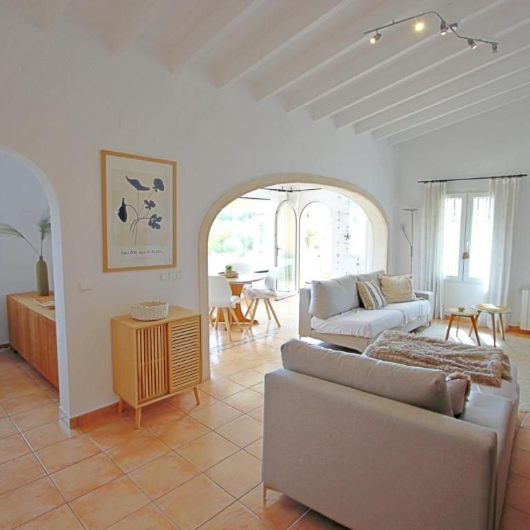 Golondrina - panoramic hillside holiday house in Moraira - Two-Bedroom Villa - 23