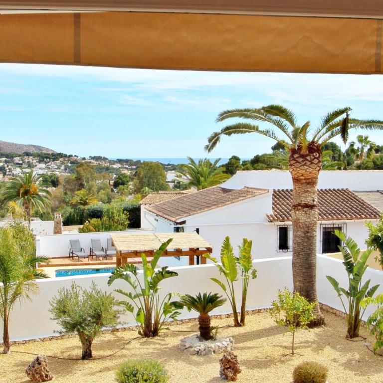 Golondrina - panoramic hillside holiday house in Moraira - Two-Bedroom Villa - 15