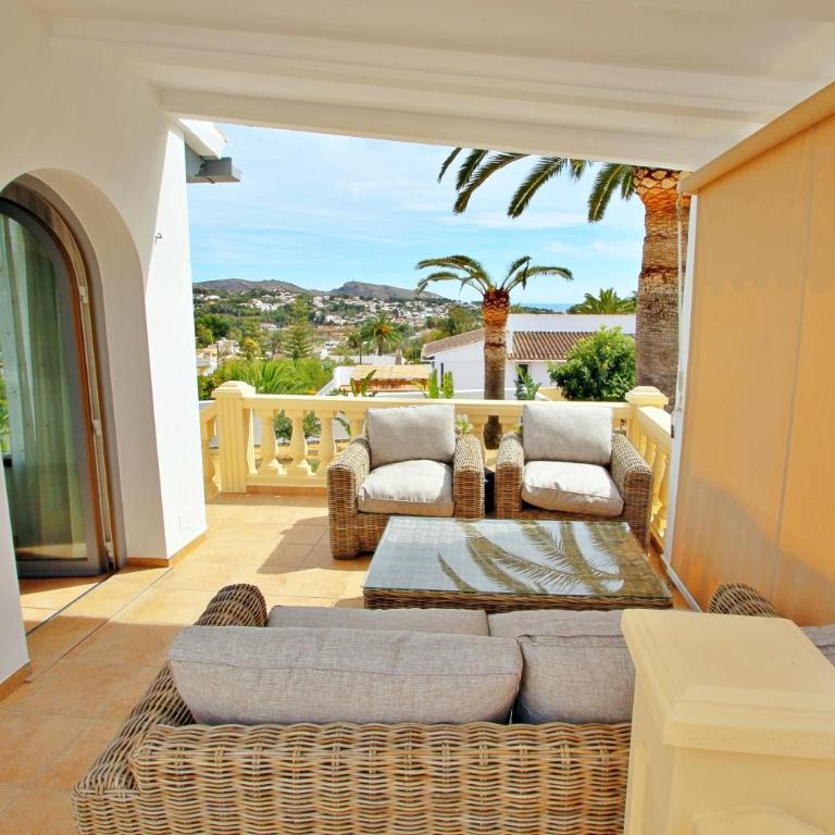 Golondrina - panoramic hillside holiday house in Moraira - Two-Bedroom Villa - 8