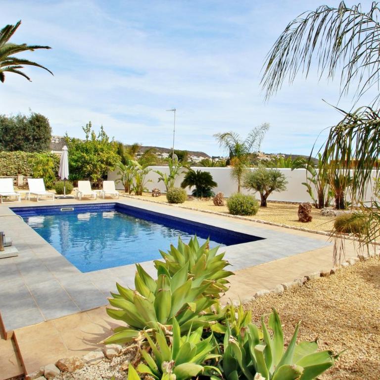 Golondrina - panoramic hillside holiday house in Moraira - Two-Bedroom Villa - 7