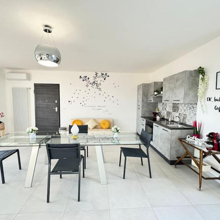 Attico Magnificent [Wi-Fi/Free Parking] - Three-Bedroom Apartment - 15