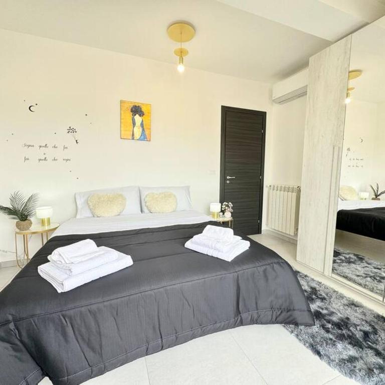 Attico Magnificent [Wi-Fi/Free Parking] - Three-Bedroom Apartment - 29