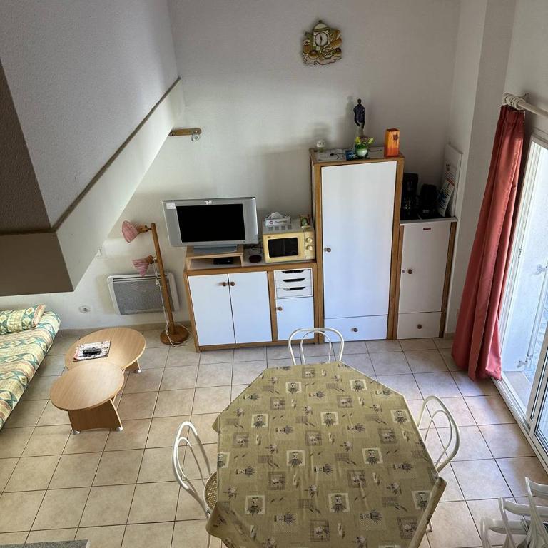 HOLIDAYLAND 437 VILLA T2 MEZZANINE 6 couchages NARBONNE PLAGE - Maison 1 Chambre - 16