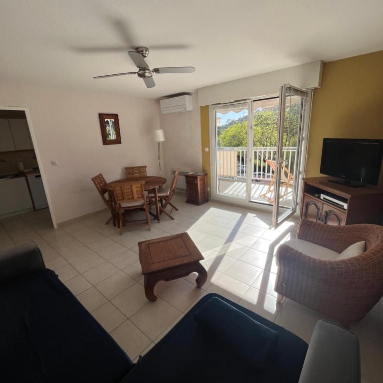 Appartement Clim Terrasse - Apartment mit 3 Schlafzimmern mit Parkblick - 10