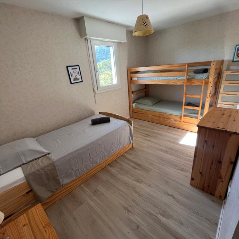 Appartement Clim Terrasse - Apartment mit 3 Schlafzimmern mit Parkblick - 13