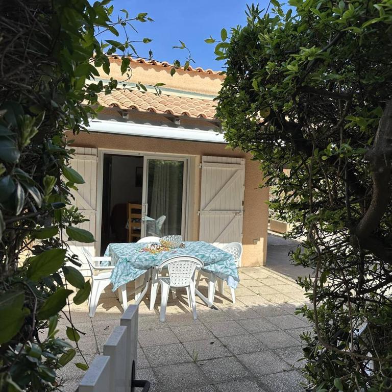 HOLIDAYLAND 137 VILLA T3 MEZZANINE 7 couchages climatisé NARBONNE PLAGE - Maisonnette - 11