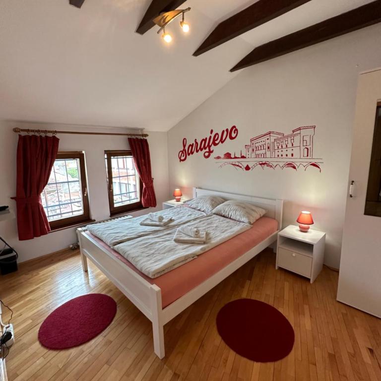 One Love - Double Room with Shared Bathroom - 2