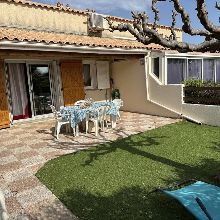 HOLIDAYLAND 256 VILLA T2 MEZZANINE 6 couchages climatisé NARBONNE PLAGE - Maisonette - 1