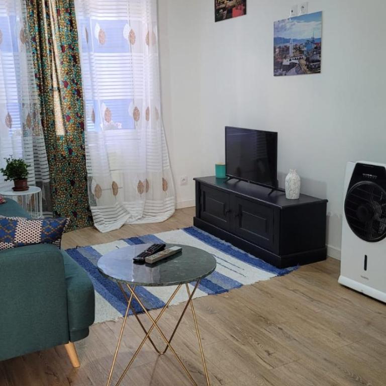 Charment T2 quartier créateurs,Métro Crs julien. - Apartment mit 1 Schlafzimmer - 13