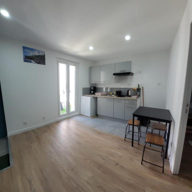 Charment T2 quartier créateurs,Métro Crs julien. - Apartment mit 1 Schlafzimmer - 23