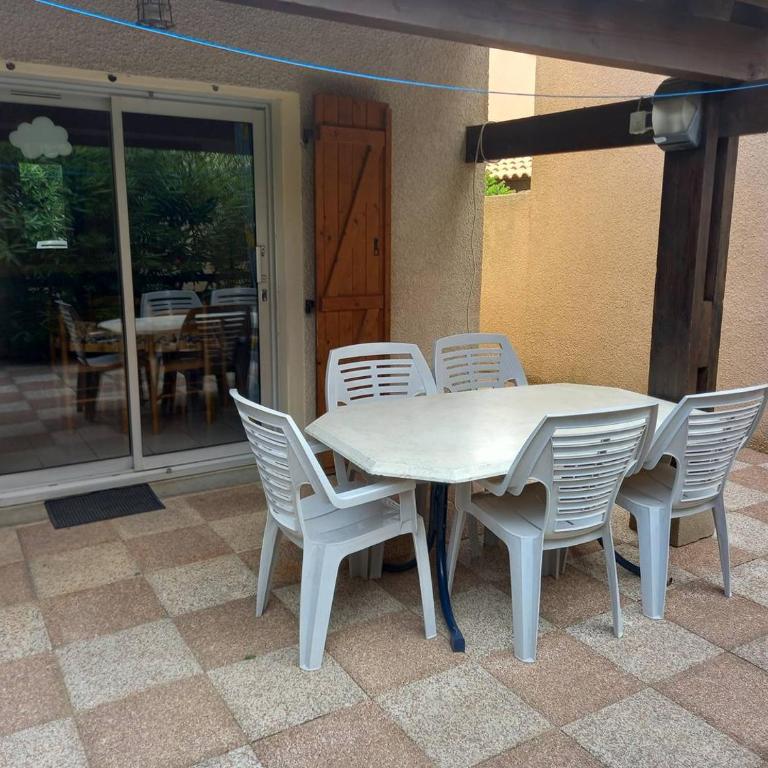 HOLIDAYLAND 224 VILLA T2 MEZZANINE 7 couchages climatisé NARBONNE PLAGE - Haus mit 1 Schlafzimmer - 2