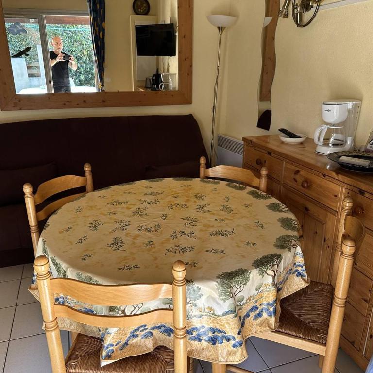 HOLIDAYLAND 224 VILLA T2 MEZZANINE 7 couchages climatisé NARBONNE PLAGE - Haus mit 1 Schlafzimmer - 10