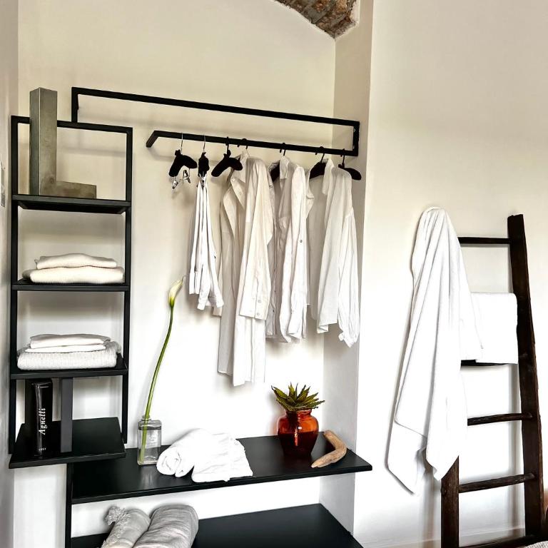 Loft G Hospitality - Double Room with Patio - 8