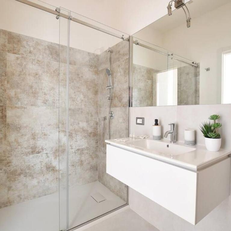 iFlat Normanni Lounge Apartment - Three-Bedroom Apartment - 5