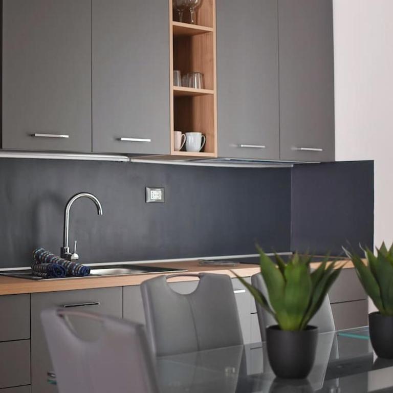 iFlat Normanni Lounge Apartment - Three-Bedroom Apartment - 7