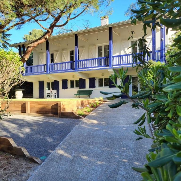 Villa Kerjoa - Maison Familiale avec Grand Jardin - Five-Bedroom House - 1