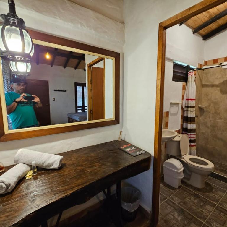 Cabañas y Hostal Bonanza mesa de los santos - Family Room with Private Bathroom - 16