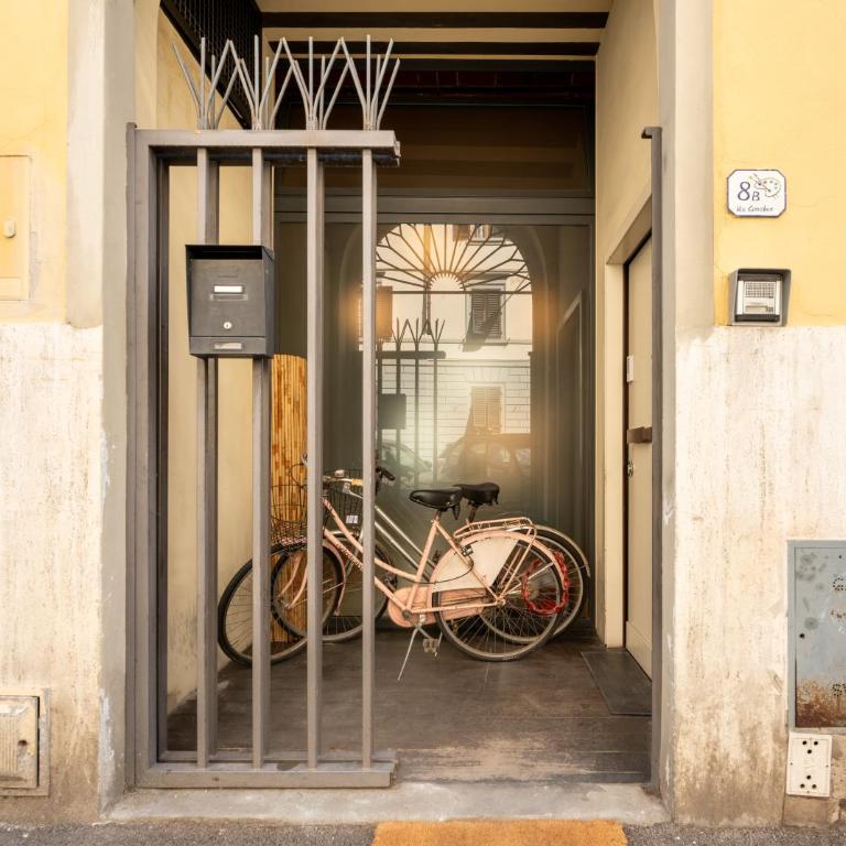 Via Cimabue 8b - Florence Charming Apartments - Metropolitan Loft in Florence - 20 minute walk to city center - excellent base for exploring - less than 5 minute walk to the supermarket - amazing bakery on the corner - Loft - 28