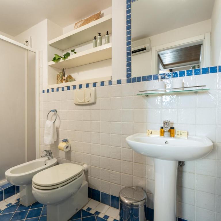 Via Cimabue 8b - Florence Charming Apartments - Metropolitan Loft in Florence - 20 minute walk to city center - excellent base for exploring - less than 5 minute walk to the supermarket - amazing bakery on the corner - Loft - 23
