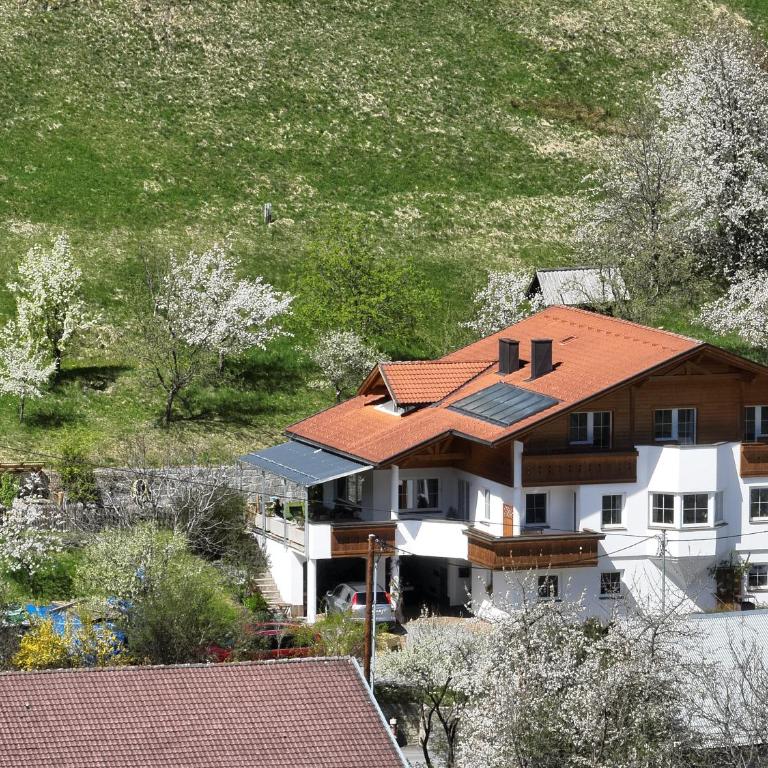 Landhaus Alpenzeit - Apartment mit 3 Schlafzimmern und Dusche - 4
