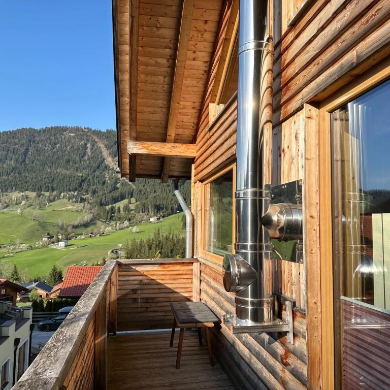 Chalet Bischofsmütze - Direkt an der Skipiste im Skigebiet Dachstein West - Chalet - 2