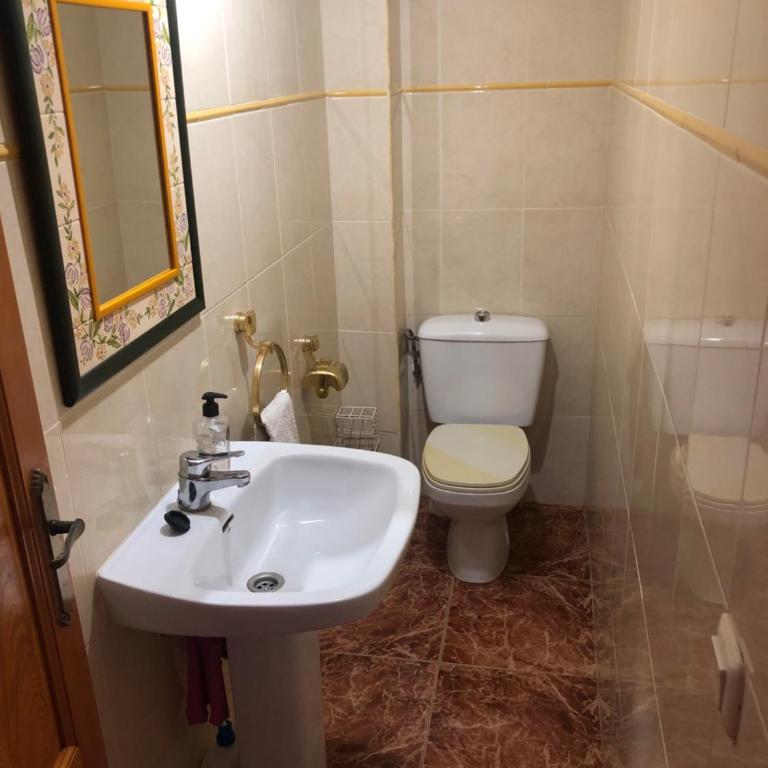 Casa adosada Playa de Gandia (2 plantas) - Four-Bedroom House - 8