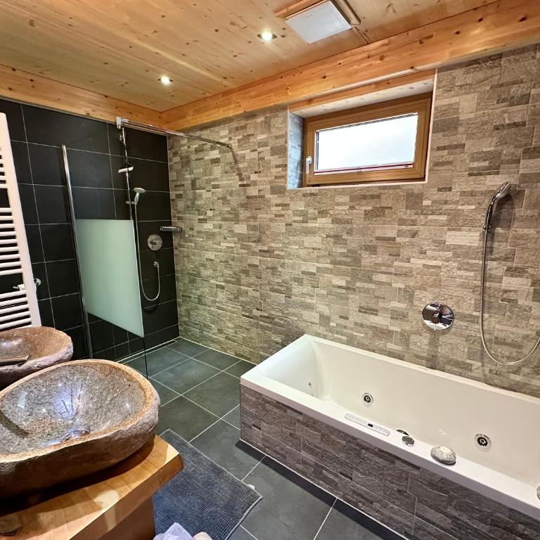 Chalet Bischofsmütze - Direkt an der Skipiste im Skigebiet Dachstein West - Chalet - 5