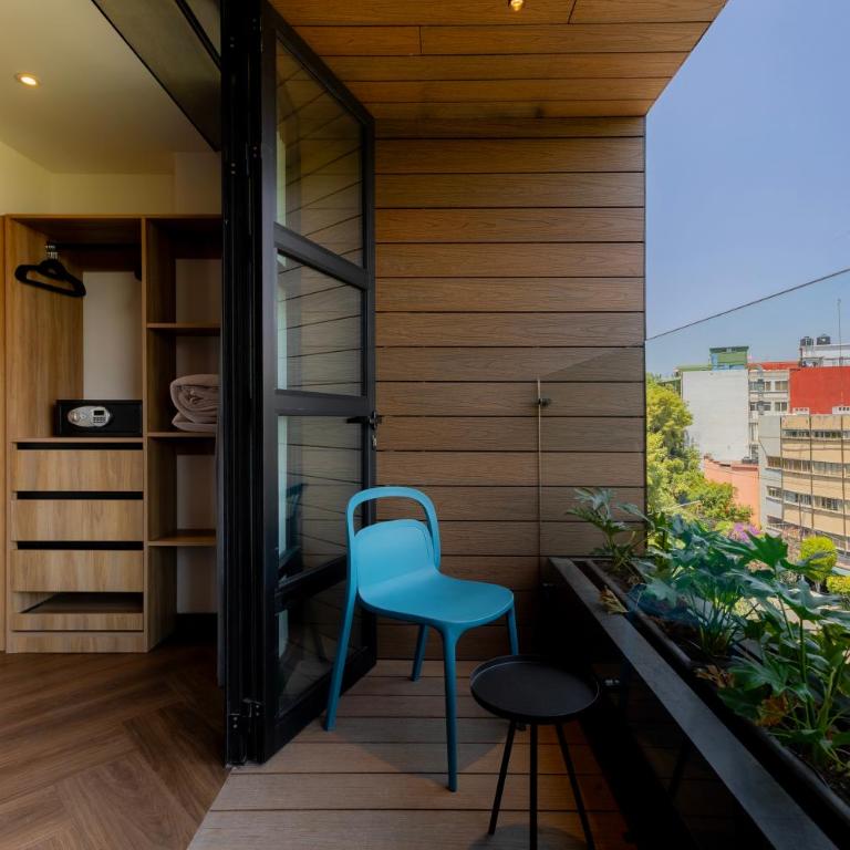 Park Condesa by Capitalia - Luxury Apartment, 2 Bedrooms, Balcony, Street View - 1