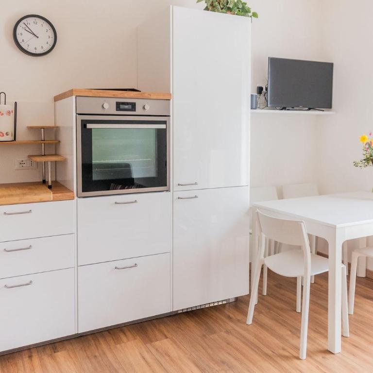 CASA SOLE - Appartamento con 1 Camera da Letto - 7
