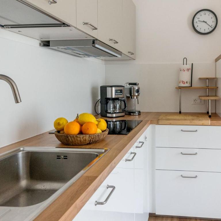 CASA SOLE - Appartamento con 1 Camera da Letto - 16