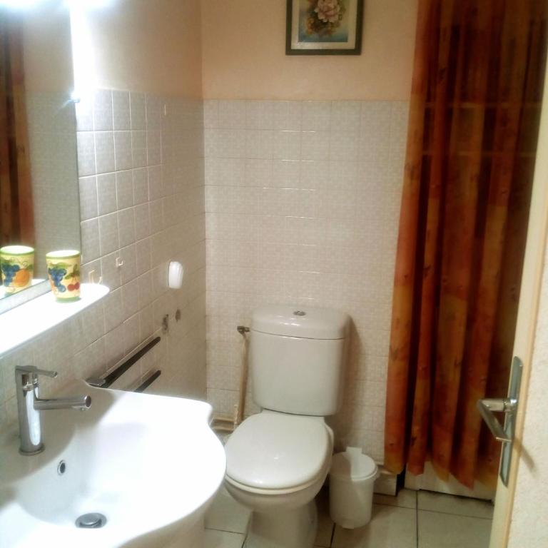 Studio Petite Provence vacances ou cure vue montagne - Studio with Balcony - 10