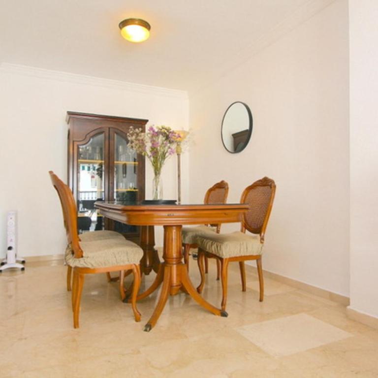Amplio apartamento con piscina - Apartamento de 3 dormitorios - 10