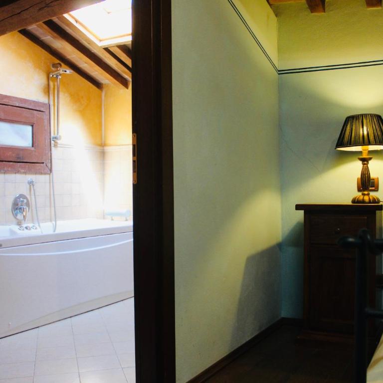 Montepulciano For You - Suite Deluxe con Vasca Idromassaggio - 6
