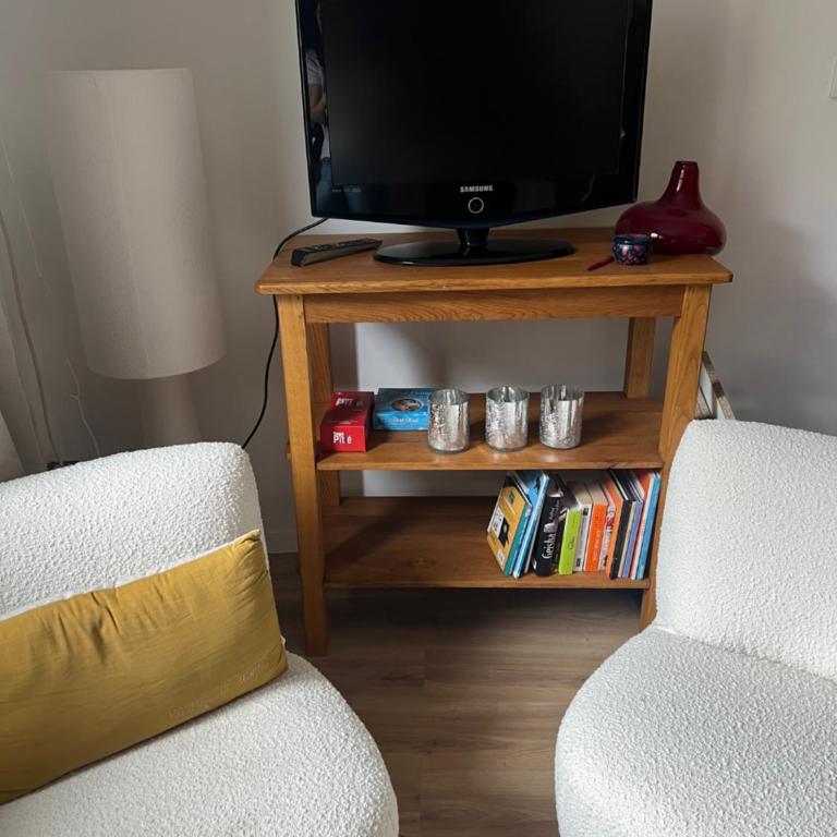 Cozy Alpine Apartment Sleeps 4, Private Parking - Appartement 1 Chambre - 8