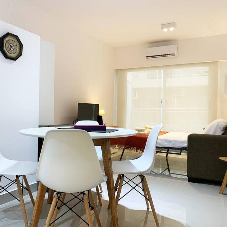 Casco histórico - Seguridad 24hs Piscina, Cochera Cubierta - Apartamento de 1 dormitorio - 1