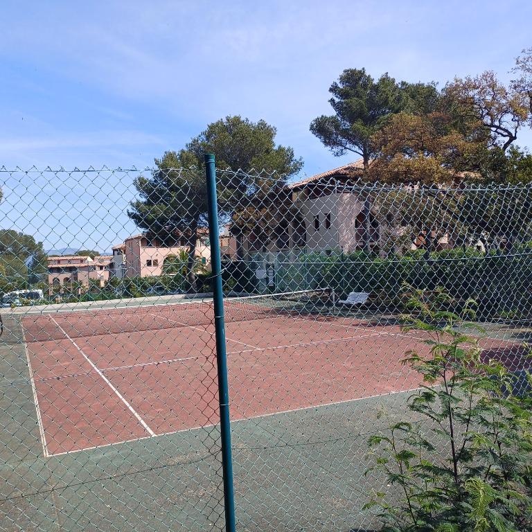 Vacances Bord de Mer résidence piscine tennis - Apartment mit 1 Schlafzimmer - 47