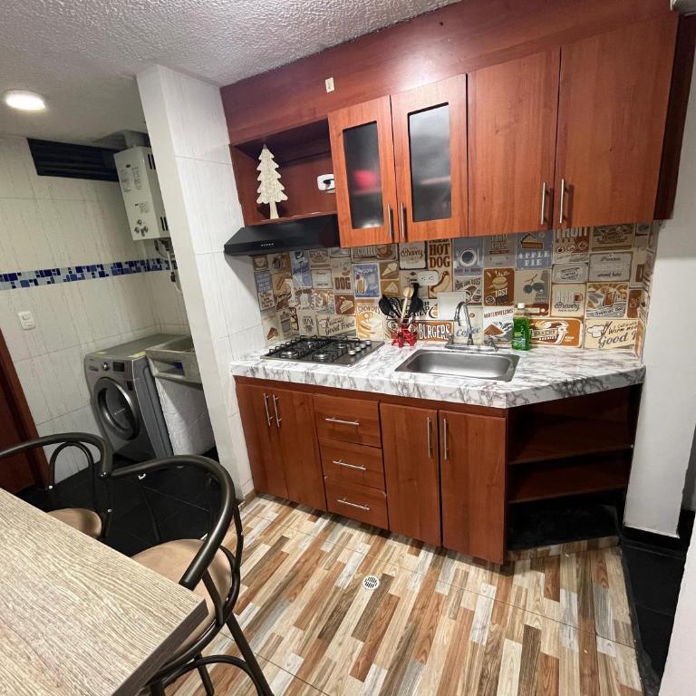 Apartasuite PRIVADO Cerca Al Aeropuerto - Apartamento Deluxe - 16