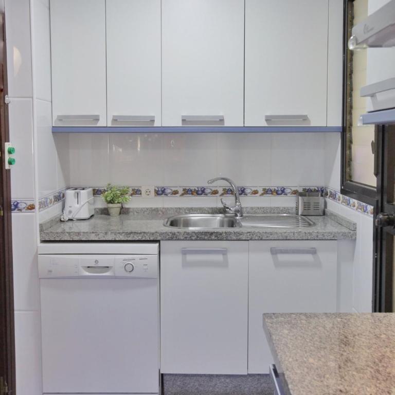 Wavefront Retreat by gms apartamentos - One-Bedroom Apartment - 15