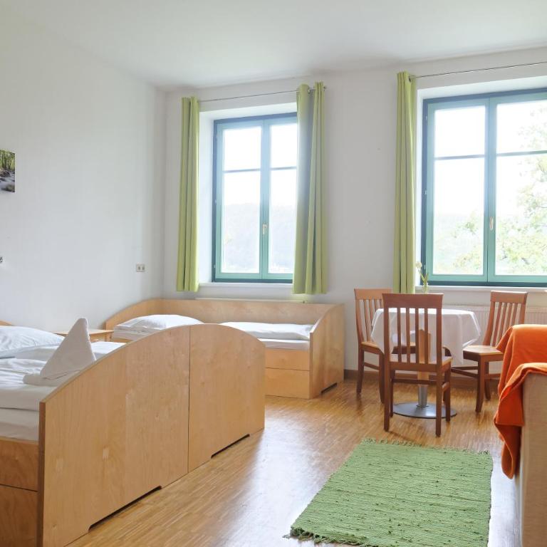 Jugend- und Familiengästehaus Cap Wörth - Vierbettzimmer mit Gemeinschaftsbad - 16