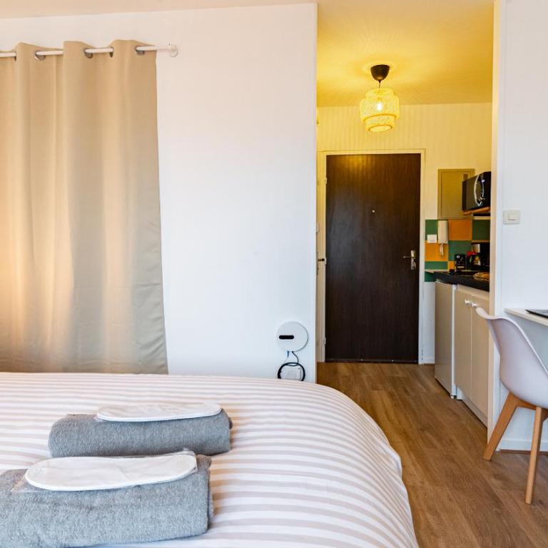 L Appart de Lilou : Paisible / Confort /Proche Centre Ville - Apartment mit 1 Schlafzimmer - 19