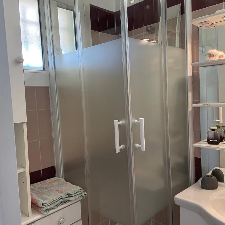 APPARTEMENT AVEC PISCINE - Appartement - Vue sur Piscine - 12