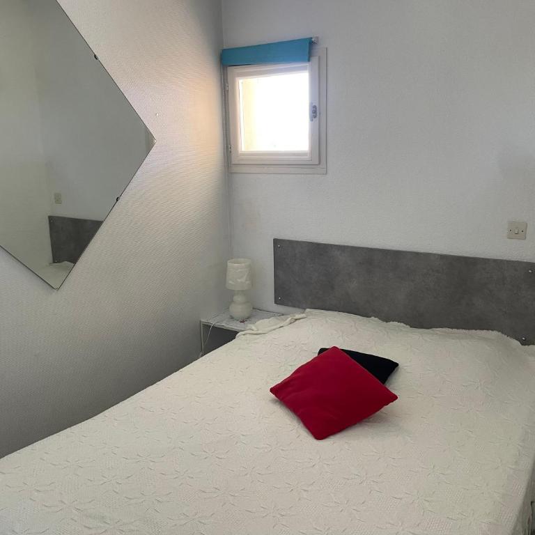 APPARTEMENT AVEC PISCINE - Appartement - Vue sur Piscine - 10