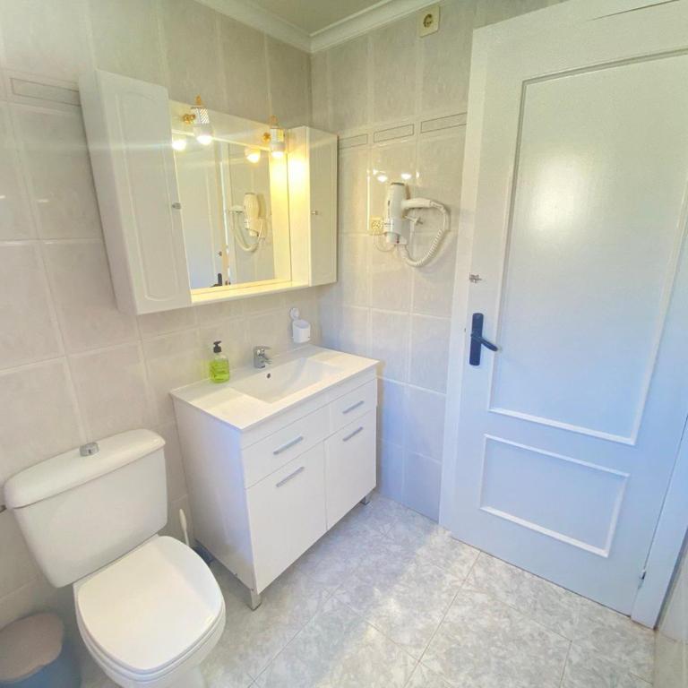 Sea view apartments, Torrevieja, La Mata - Three-Bedroom Apartment - 14