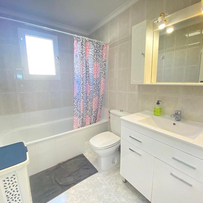 Sea view apartments, Torrevieja, La Mata - Three-Bedroom Apartment - 13