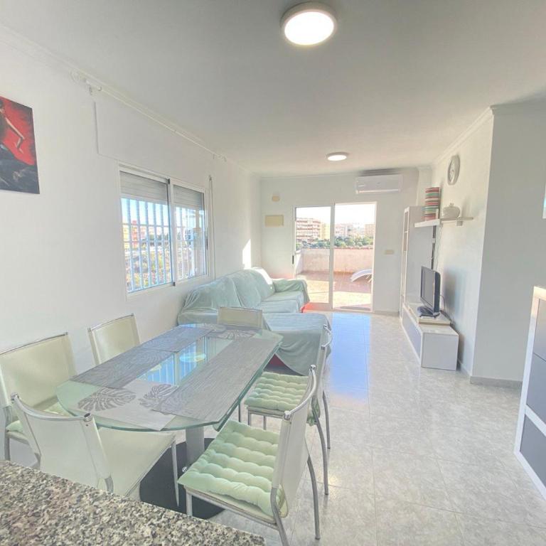 Sea view apartments, Torrevieja, La Mata - Three-Bedroom Apartment - 4